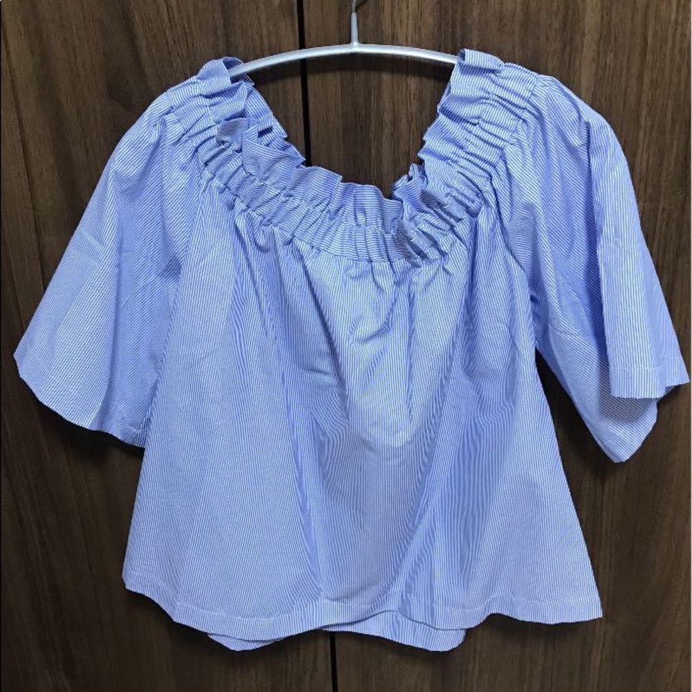 🚨 ALL TOPS $7 🚨